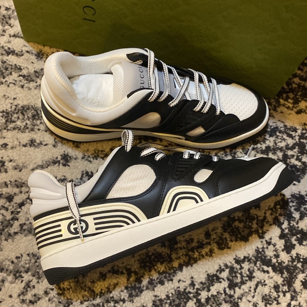 Gucci Men’s Basket low-top sneakers Black/White - Picture 5 of 16